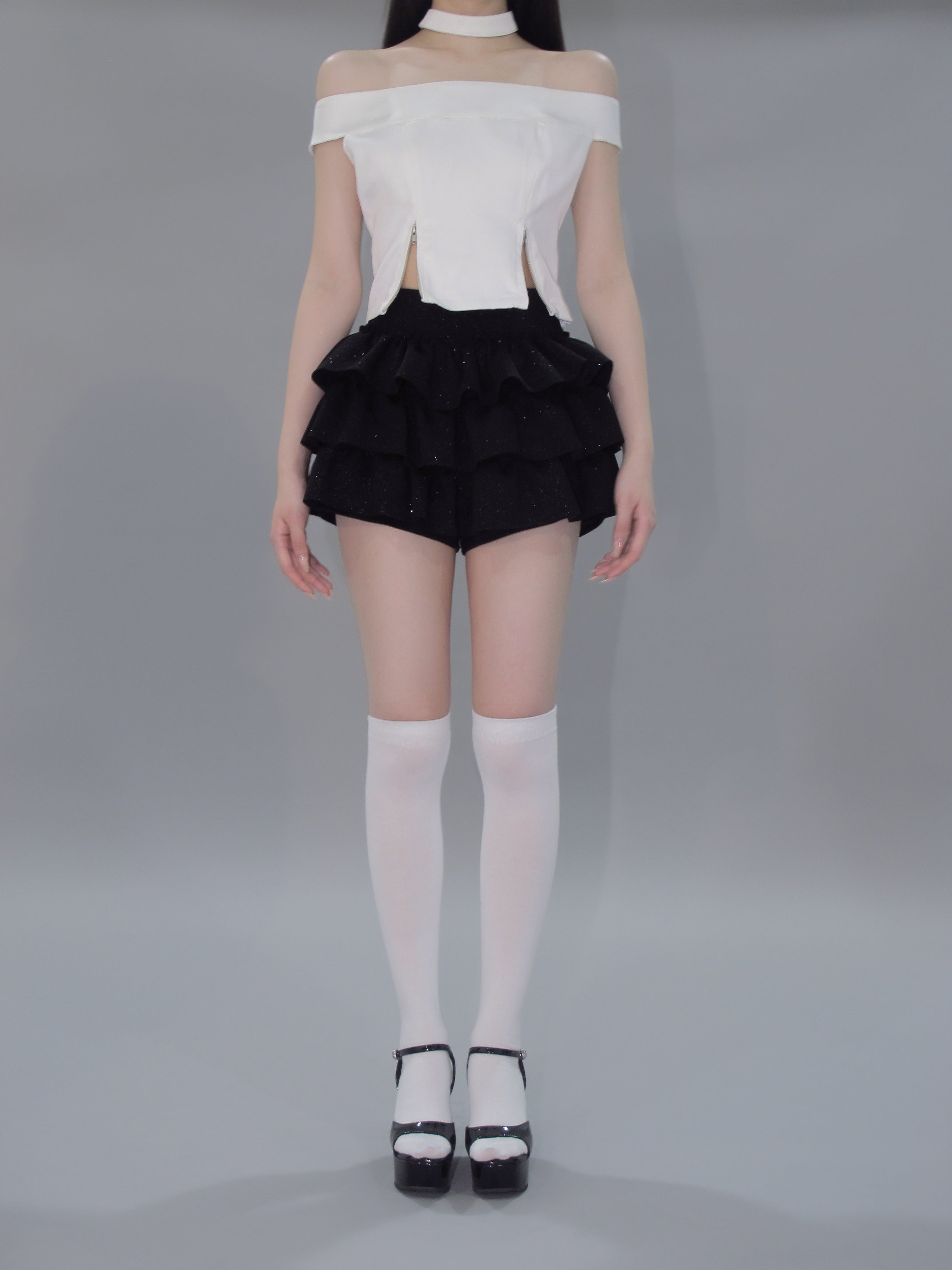 Kirakira frill culotte mini skirt (black)