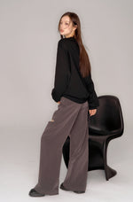 画像をギャラリービューアに読み込む, signature cutting slacks pants
