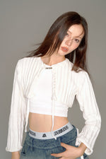 画像をギャラリービューアに読み込む, string cropped knit cardigan
