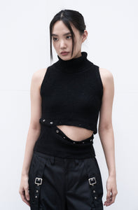 button fluffy nosleeve knit tops