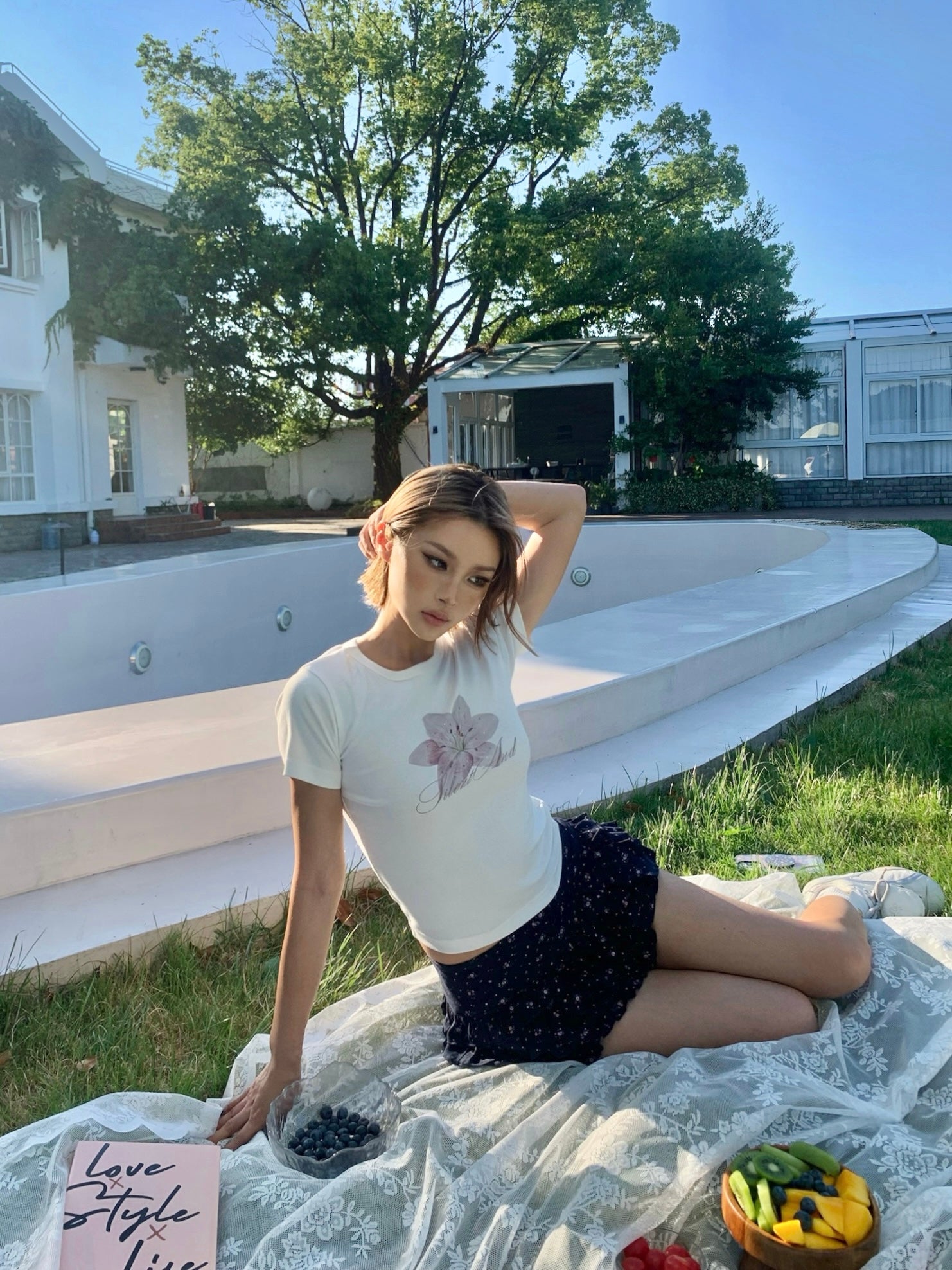 Hibiscus Dream Tee