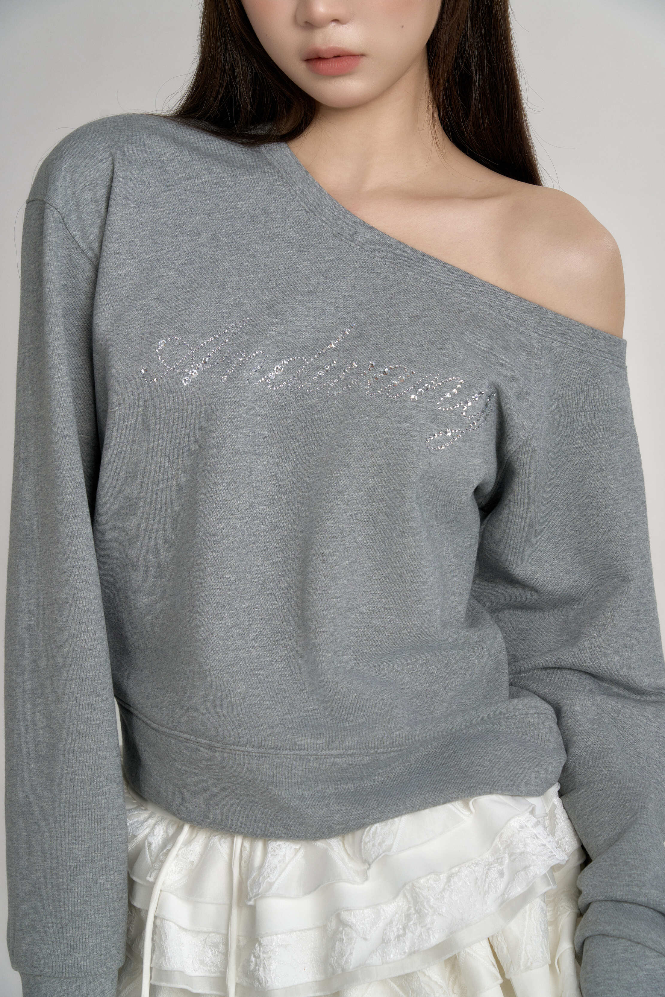 AND one shoulder bijou sweat – ANDWANG