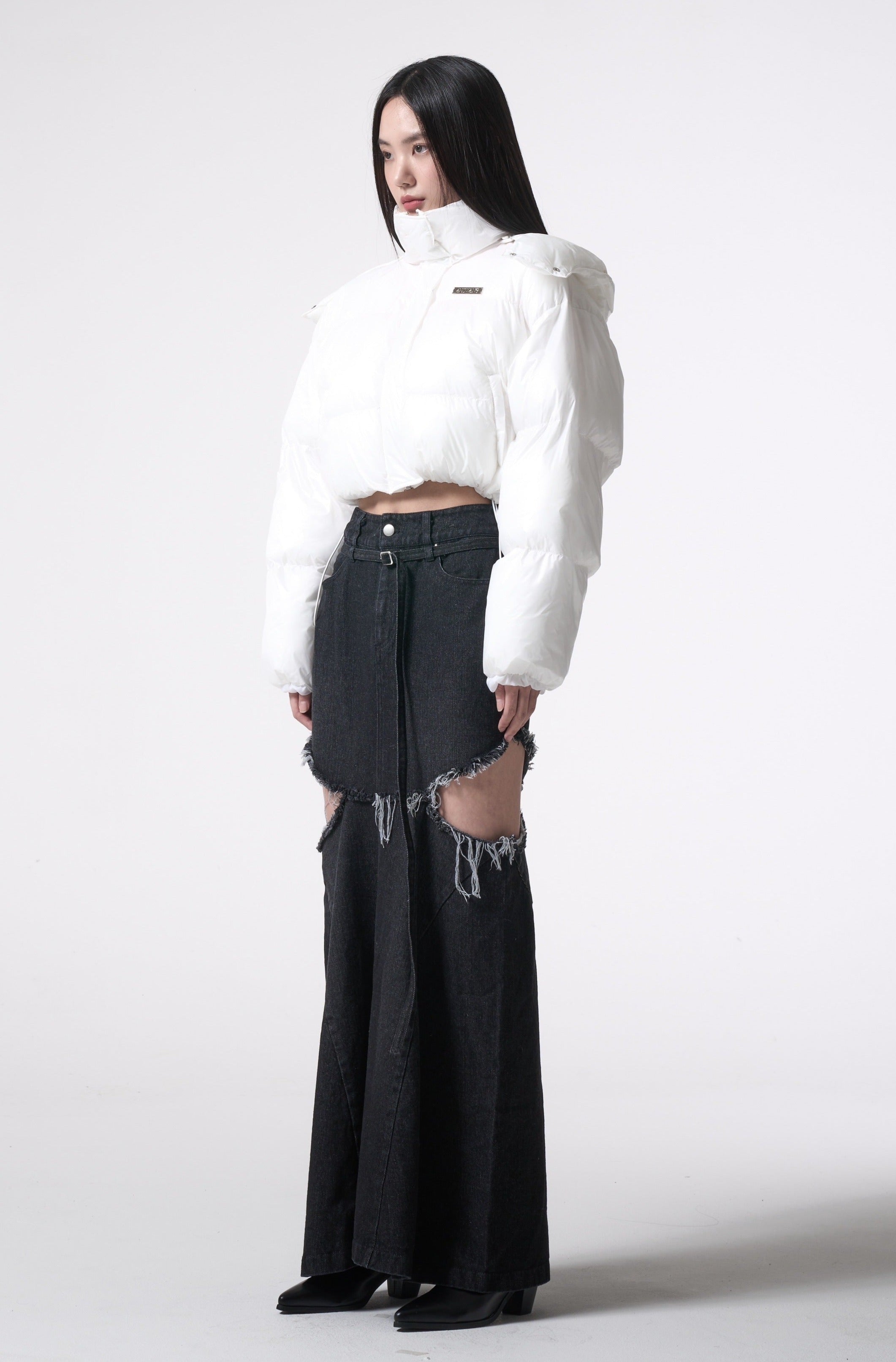side cutting denim long skirt